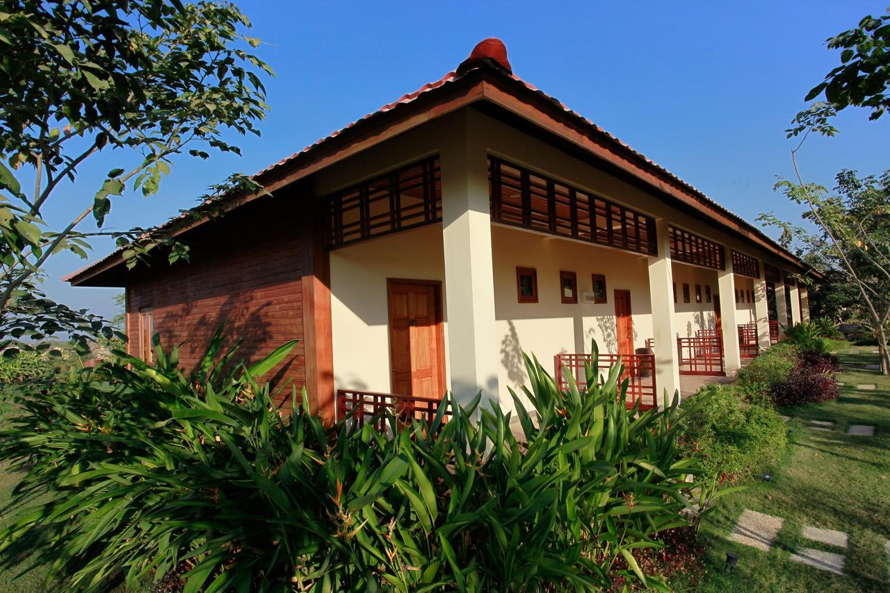 Naypyidaw Aureum Palace Hotel & Resort Nay Pyi Taw מראה חיצוני תמונה