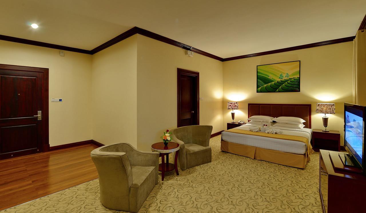 Naypyidaw Aureum Palace Hotel & Resort Nay Pyi Taw מראה חיצוני תמונה