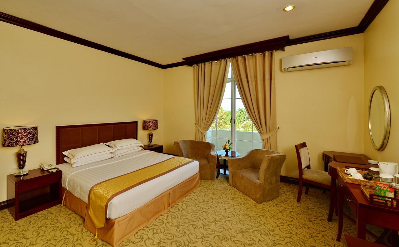 Naypyidaw Aureum Palace Hotel & Resort Nay Pyi Taw מראה חיצוני תמונה