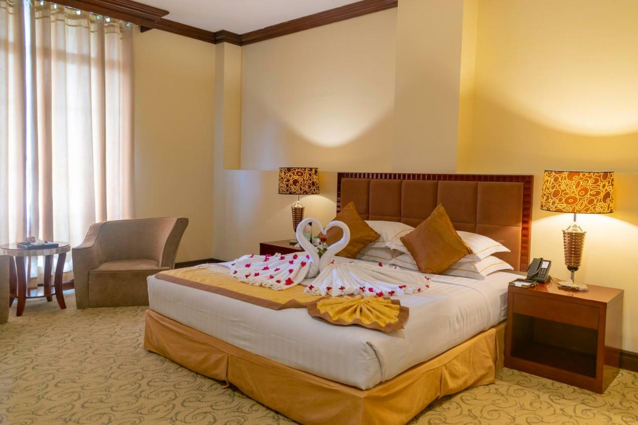 Naypyidaw Aureum Palace Hotel & Resort Nay Pyi Taw מראה חיצוני תמונה