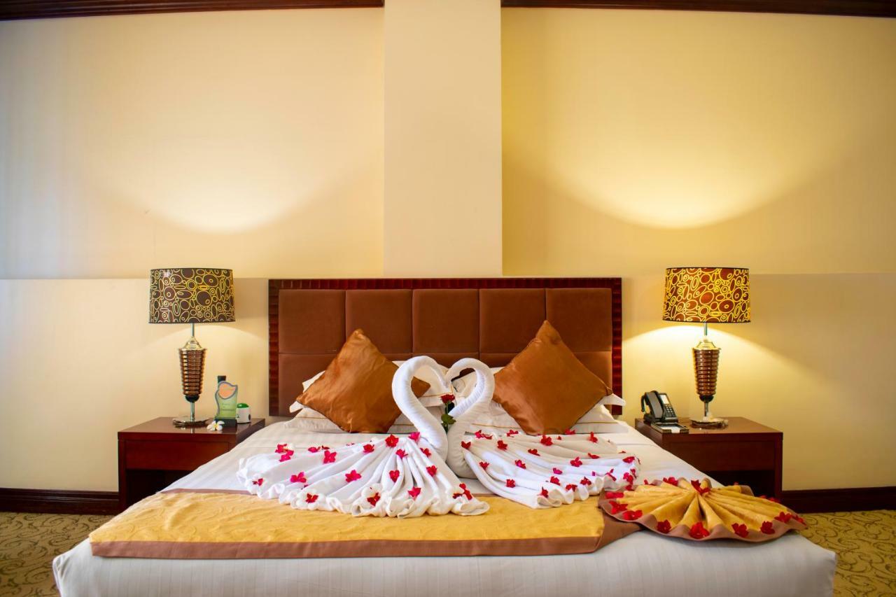 Naypyidaw Aureum Palace Hotel & Resort Nay Pyi Taw מראה חיצוני תמונה